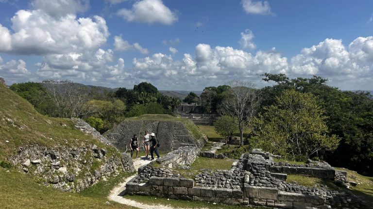 Islands + Mayan Ruins: 2 Week Budget Belize Itinerary